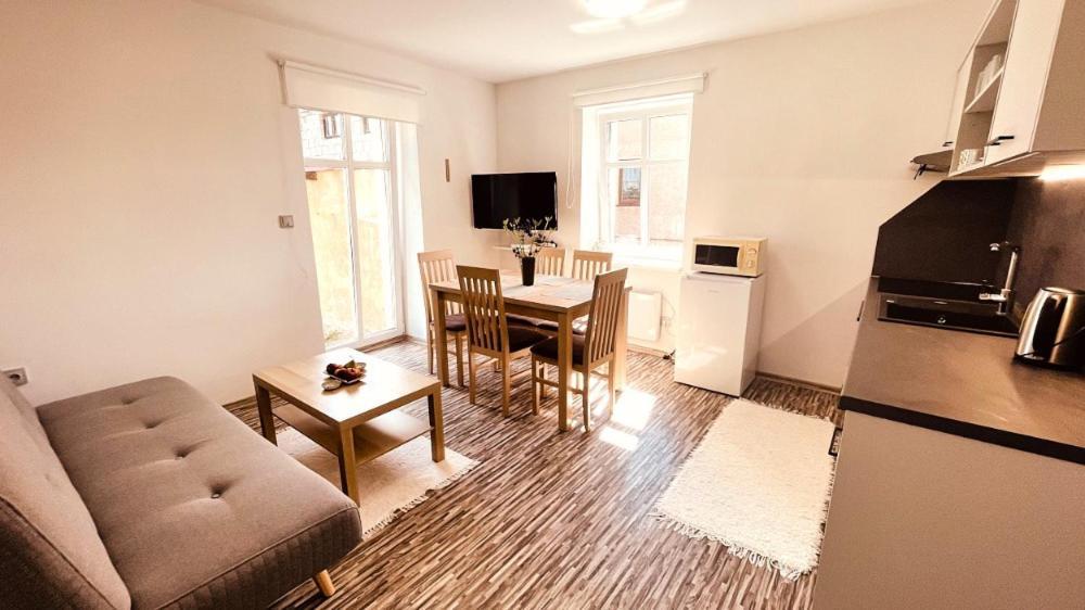 Apartmany Hvezdecka Броумов Экстерьер фото