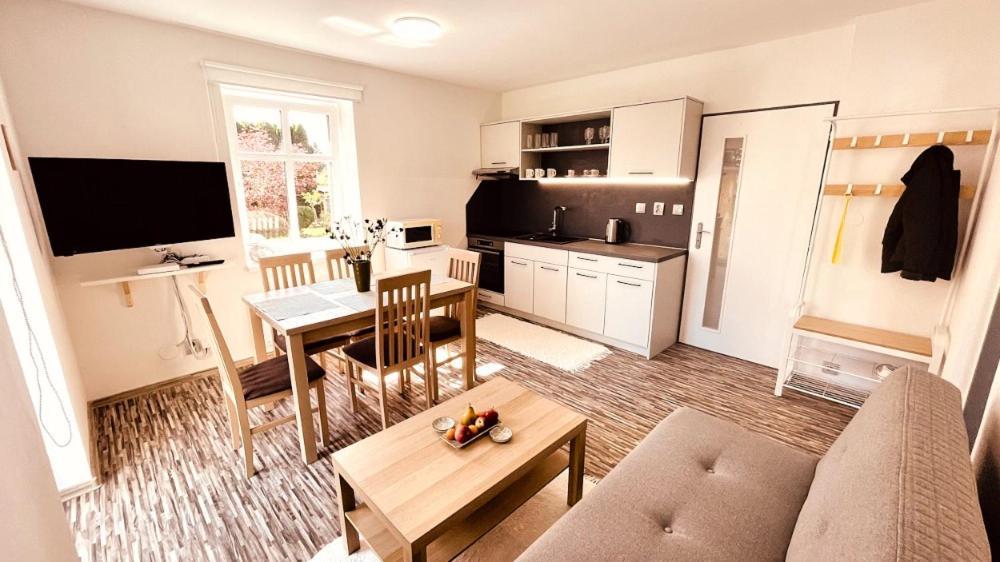 Apartmany Hvezdecka Броумов Экстерьер фото